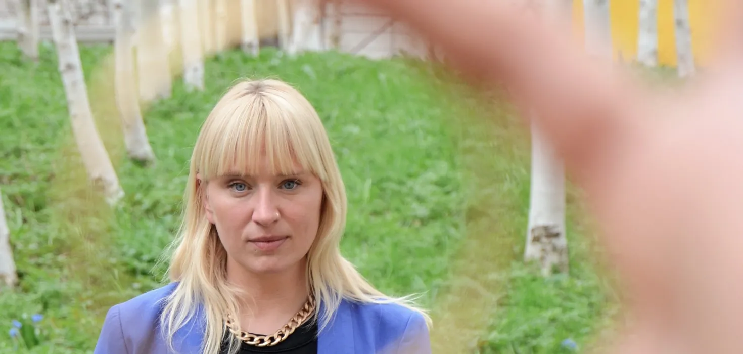 Kampagnenmotiv Vergessene Krisen mit Luise Amtsberg