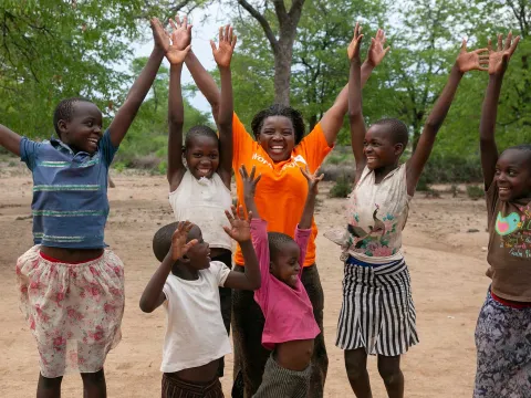 world vision mitarbeiterin simbabwe