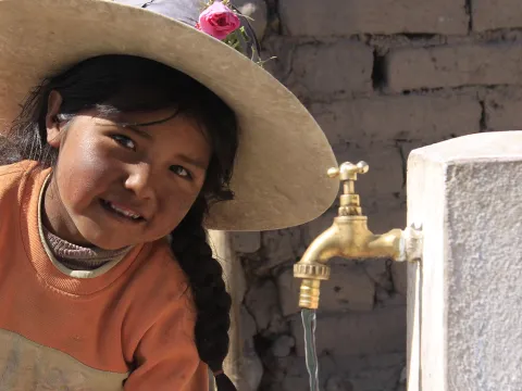 Kind mit Hut in Bolivien