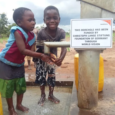 Christoph_Lange Stiftung: World Vision Stiftung