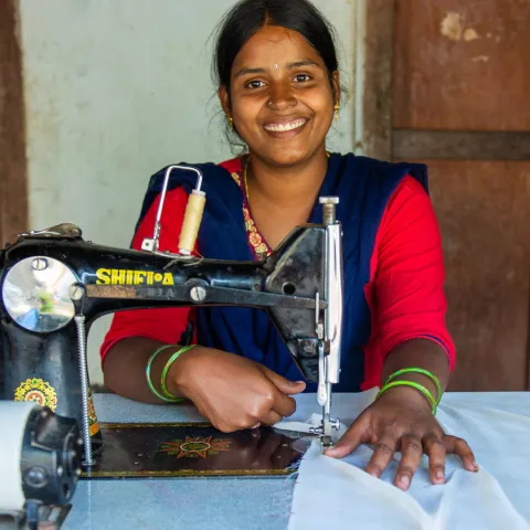 Anuradha aus Indien 