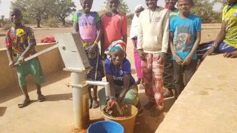 Leichter Zugang zu sauberem Wasser in Mali